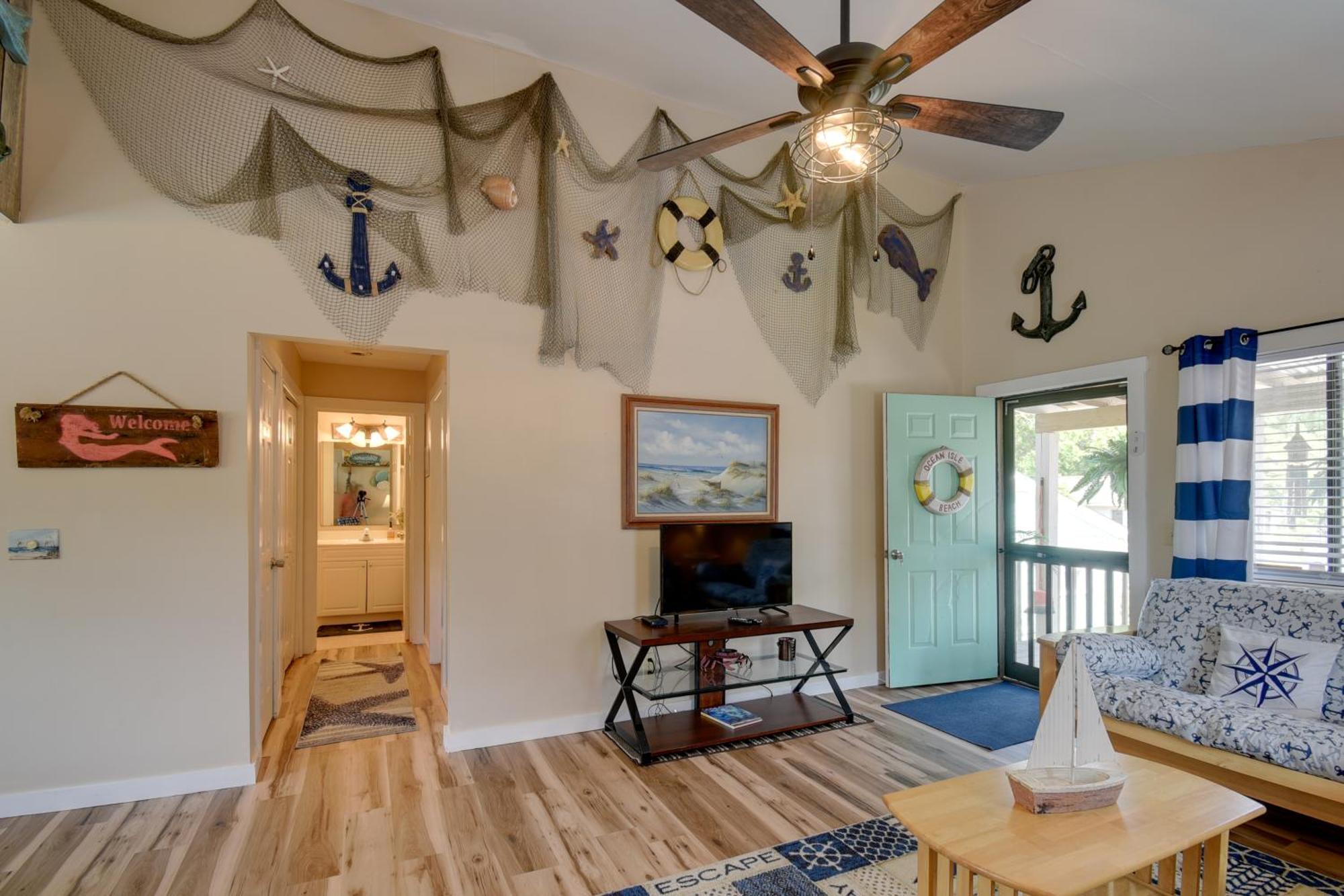 Ocean Isle Apartment With Balcony, 1 Mi To Beach! Ocean Isle Beach Bagian luar foto