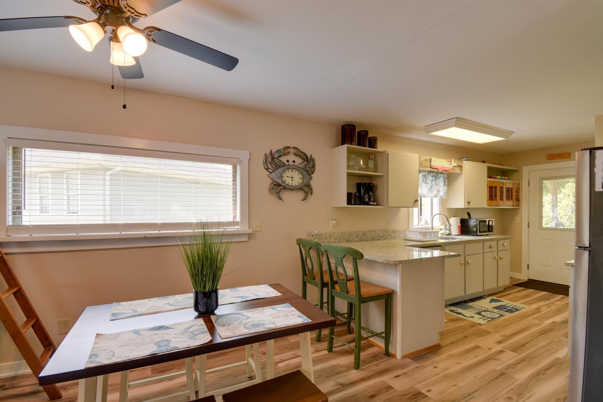 Ocean Isle Apartment With Balcony, 1 Mi To Beach! Ocean Isle Beach Bagian luar foto